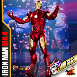 *DISPLAYED* HOT TOYS 1/6 IRON MAN MARK IV (DIECAST) เหล็กหล่อ