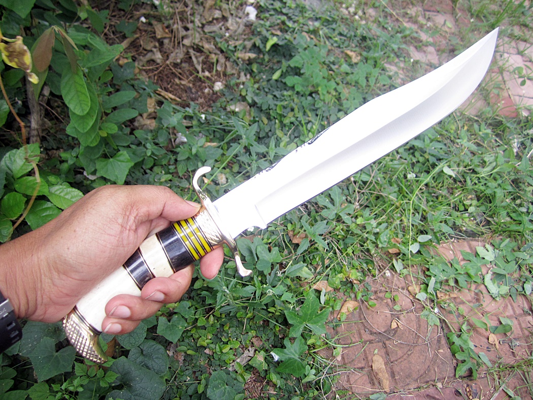 มีดเหล็กD2 UK HAND MADE BY IMPACT CUSTOM D2 BOWIE KNIFE