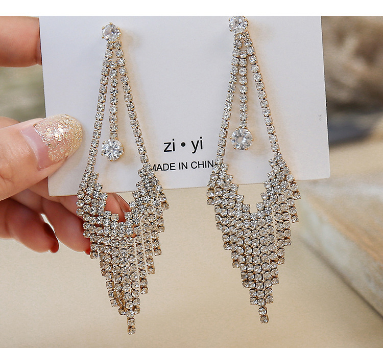 ตุ้มหู/ต่างหูยาวเพชรห้อยระย้าสีเงิน เรียบหรู สวยมากๆ