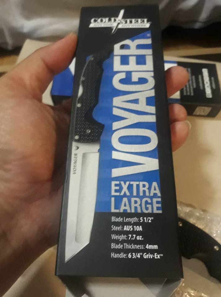 มีดพับ Cold Steel Voyager XL 5.5 in Tanto Plain Black GFN Handle 29AXT Japanese AUS10A Alloy