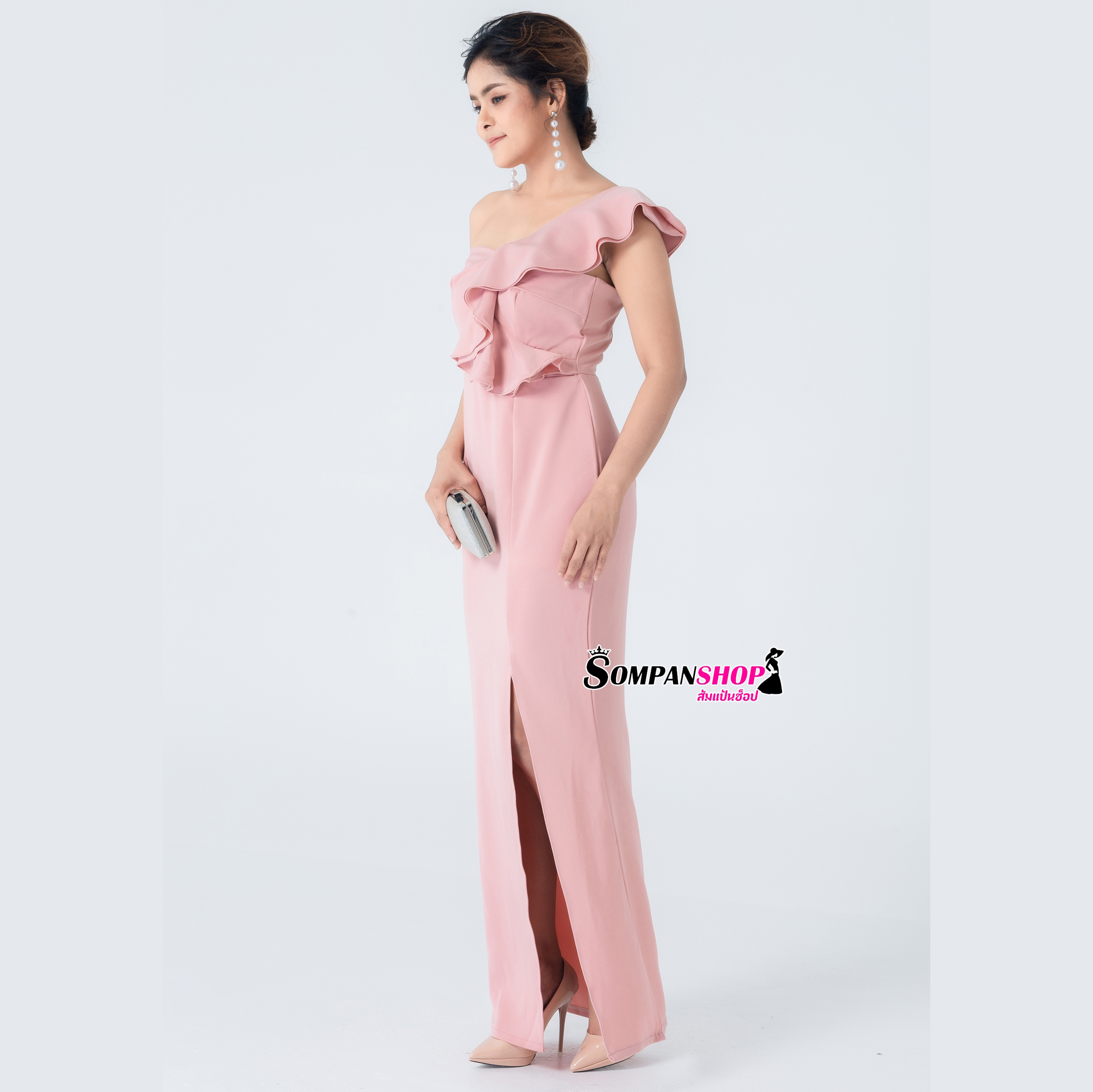 ชุดราตรี ชุดออกงาน ชุดไปงานแต่งสีชมพู ไหล่เฉียงข้างแต่งระบาย แนวเรียบหรู สวย ดูแพง