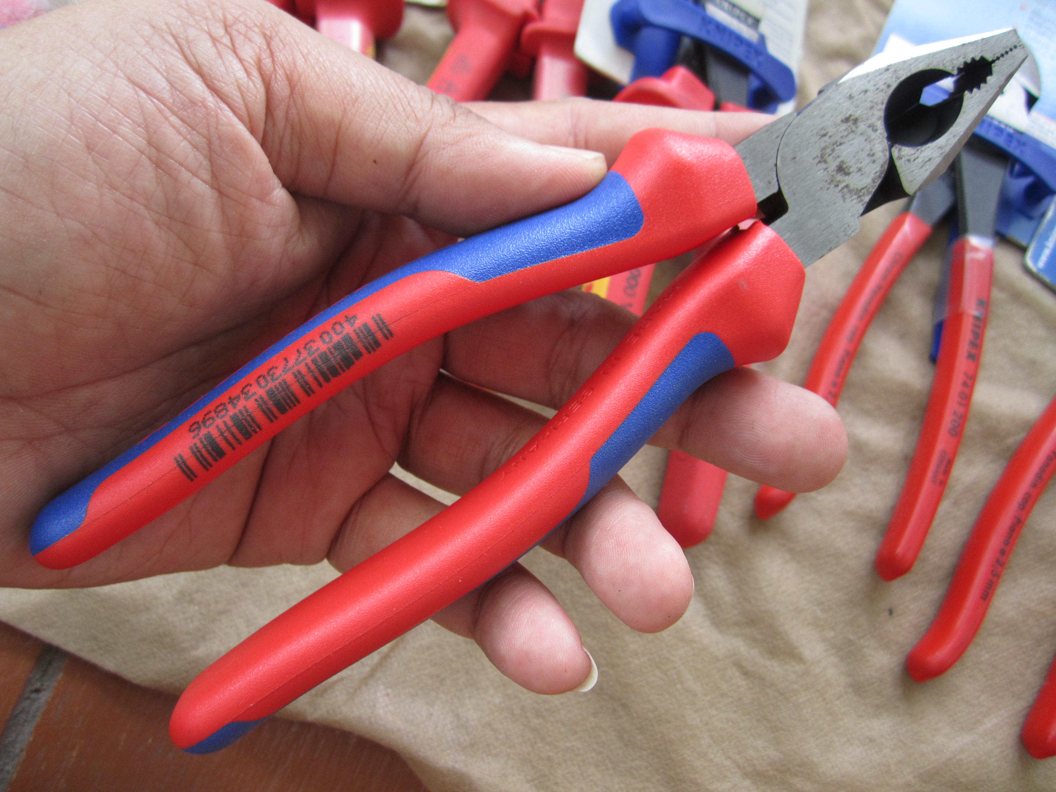 คีมรวมKnipex 0202180 7-1/4in High Leverage Combo Plier
