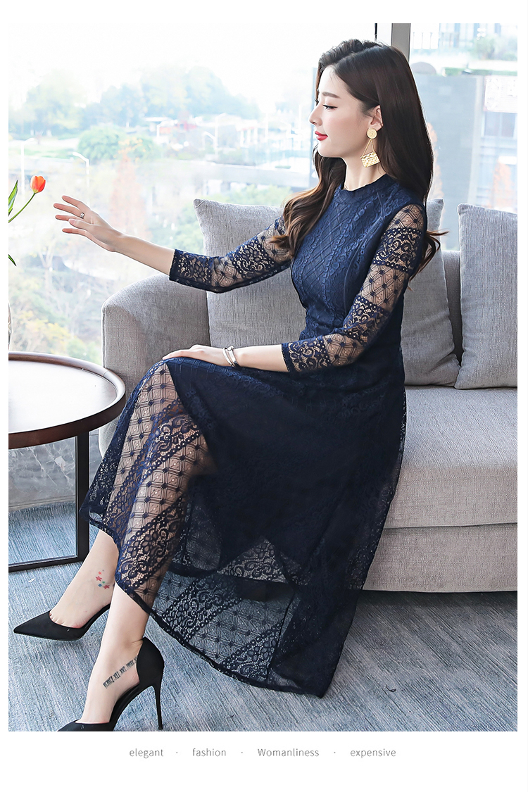 ชุดเดรสสั้นลูกไม้สีน้ำเงินกรมท่า แขนยาว กระโปรงยาวทรงบานคลุมเข่า