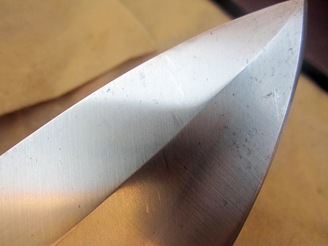 มีดเหล็กD2 Michael Cody's Custom Handmade D2 steel Sasquatch Bowie Knife Machete (ตำหนิตามรูป)