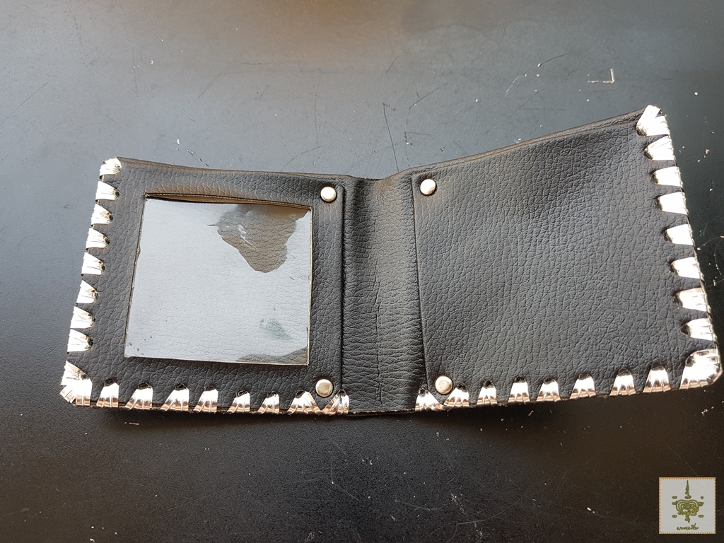 กระเป๋าสตางค์กระป๋องเบียร์สิงห์ สุริโยทัย