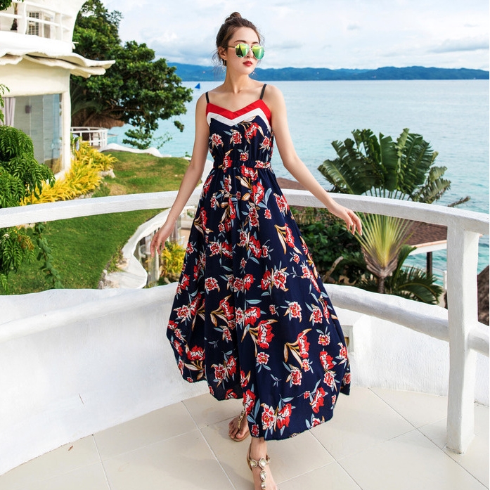ชุดไปเที่ยวทะเล แม็กซี่เดรสยาวสีกรมท่าพิมพ์ลายนก