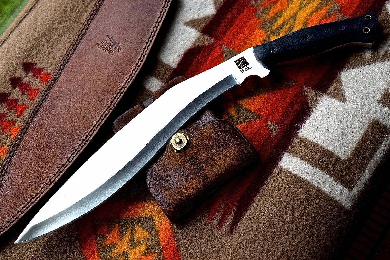 มีดเหล็ก D2 CFK USA iPak Custom Handmade