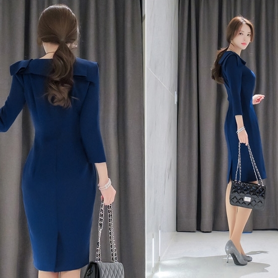 ชุดเดรสสั้นสีน้ำเงิน ทรงสอบ แขนยาว