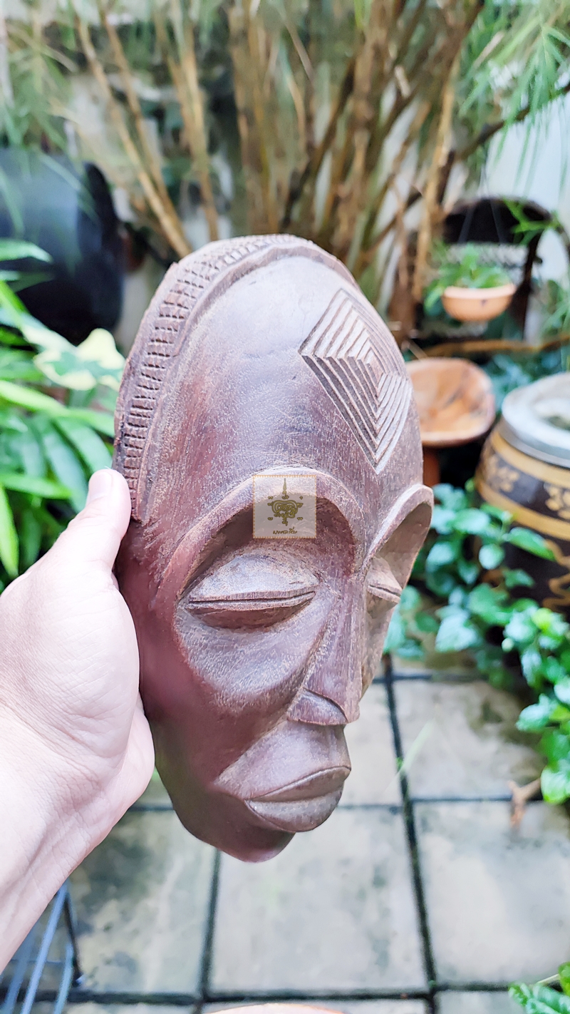 หน้ากากไม้ งานแอฟริกา