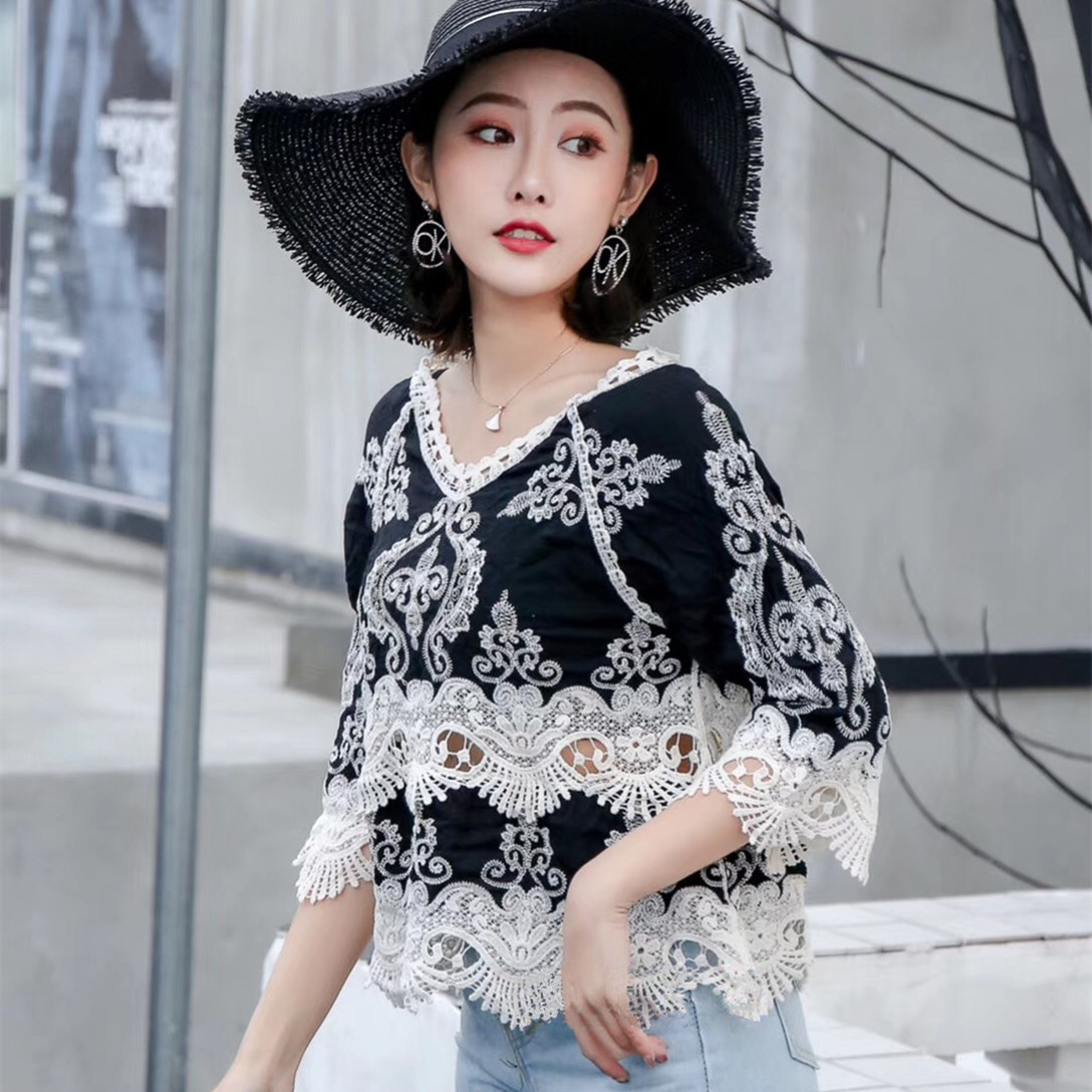 เสื้อลูกไม้ใส่เที่ยวทะเลสีดำปักลูกไม้ แขนสามส่วน
