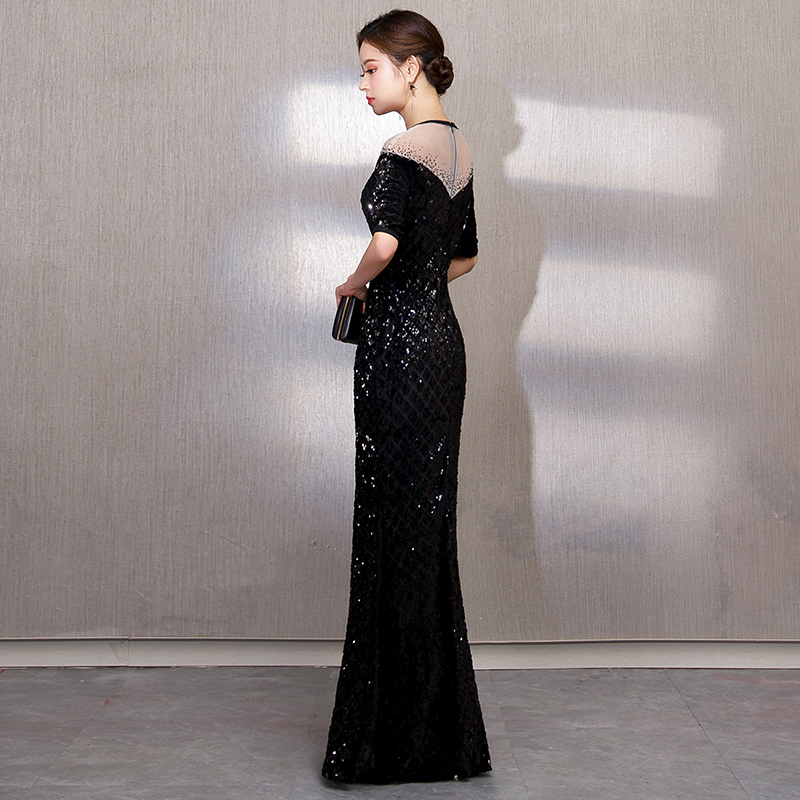 ชุดราตรี ชุดออกงาน ชุดไปงานสีดำ เดรสทรงเข้ารูป ผ้าปักเลื่อม สวยหรูสง่าสุดๆ