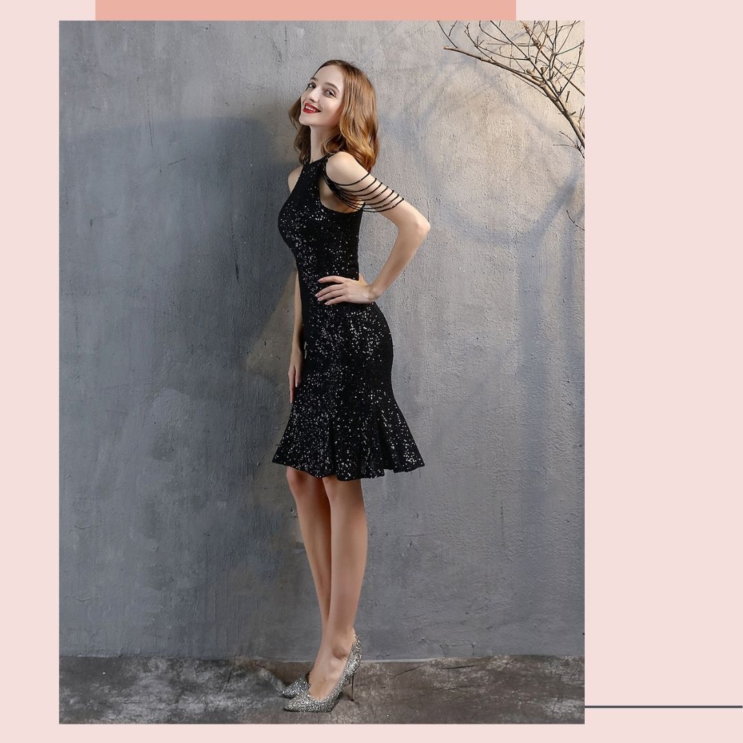 ชุดราตรี ชุดออกงาน ชุดไปงานแต่งงานสีดำ ทรงเข้ารูป ผ้าปักเหลื่อม เรียบหรู