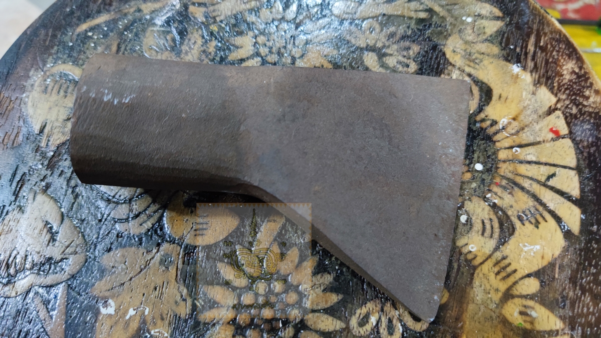 หัวขวานถากเก่า