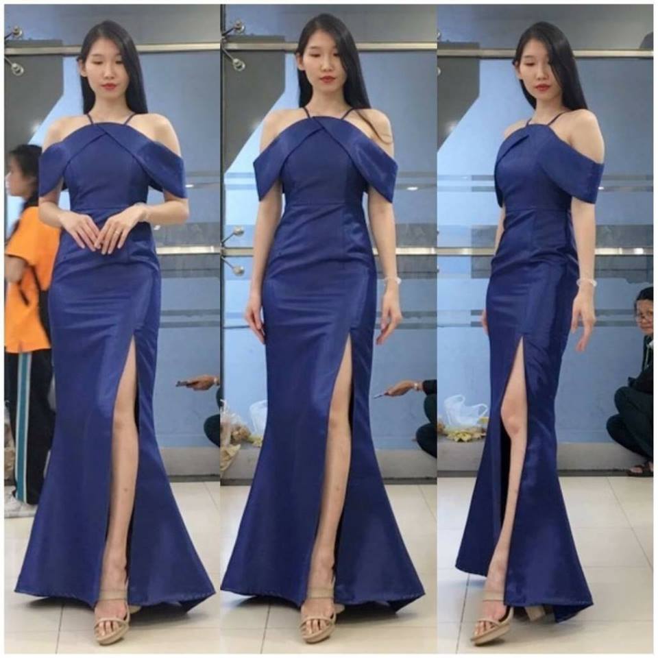 ชุดราตรี ชุดออกงาน ชุดไปงานแต่งงานสีน้ำเงิน สายเดี่ยวเปิดไหล่ ทรงเข้ารูป กระโปรงยาวผ่าหน้า