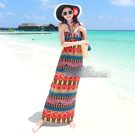 ชุดเดรสยาวแนวโบฮีเมียน ผูกคอ ชุดใส่เดินเล่นถ่ายรูปริมชายหาดสวยๆ แฟชั่นชุดไปทะเล ชุดเที่ยวทะเล