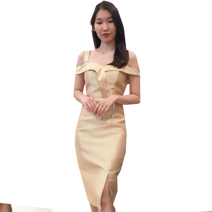 ชุดออกงานราตรีสั้นสีทอง / ชุดไปงานแต่งงานสีทอง เปิดไหล่ สายเดี่ยว กระโปรงสั้นทรงเข้ารูป