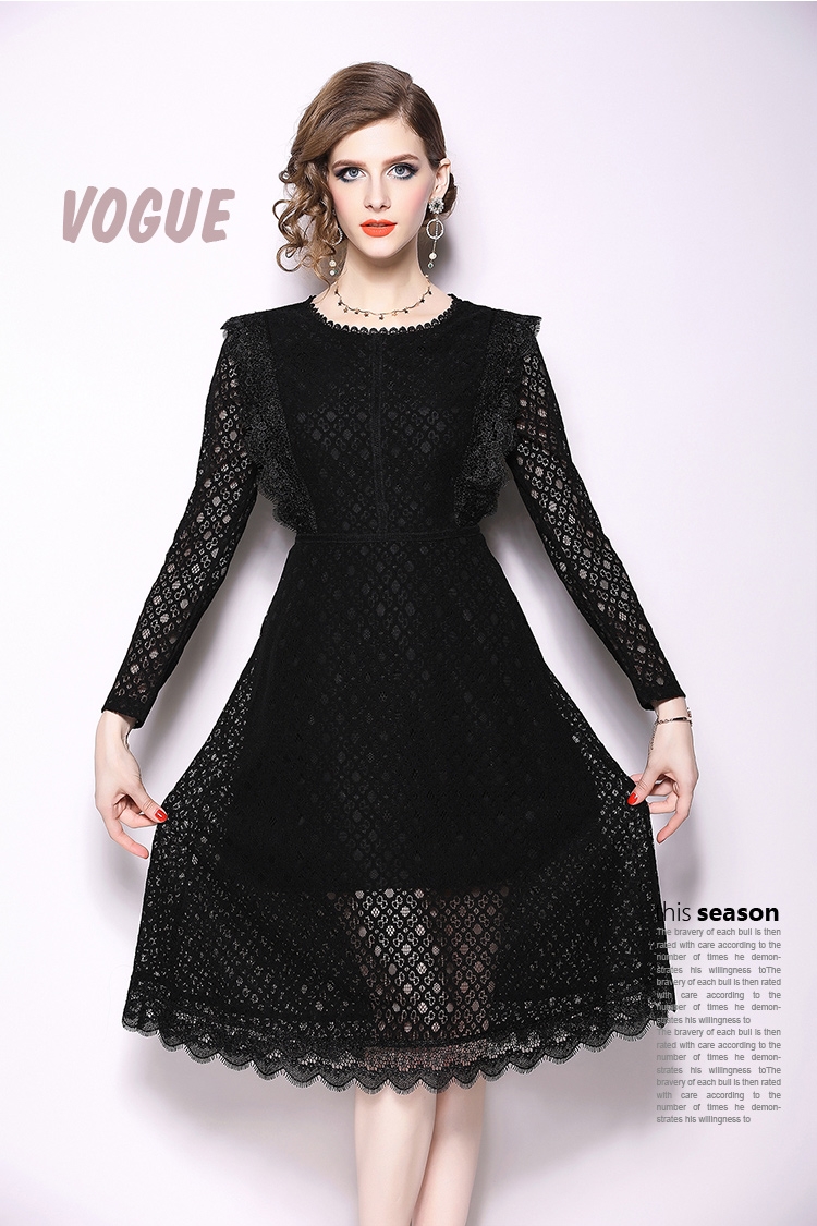 ชุดเดรสสั้นสีดำ ผ้าลูกไม้ แขนยาว แนวเรียบร้อย สวยหวาน ใส่ดูดีสวยสุภาพ