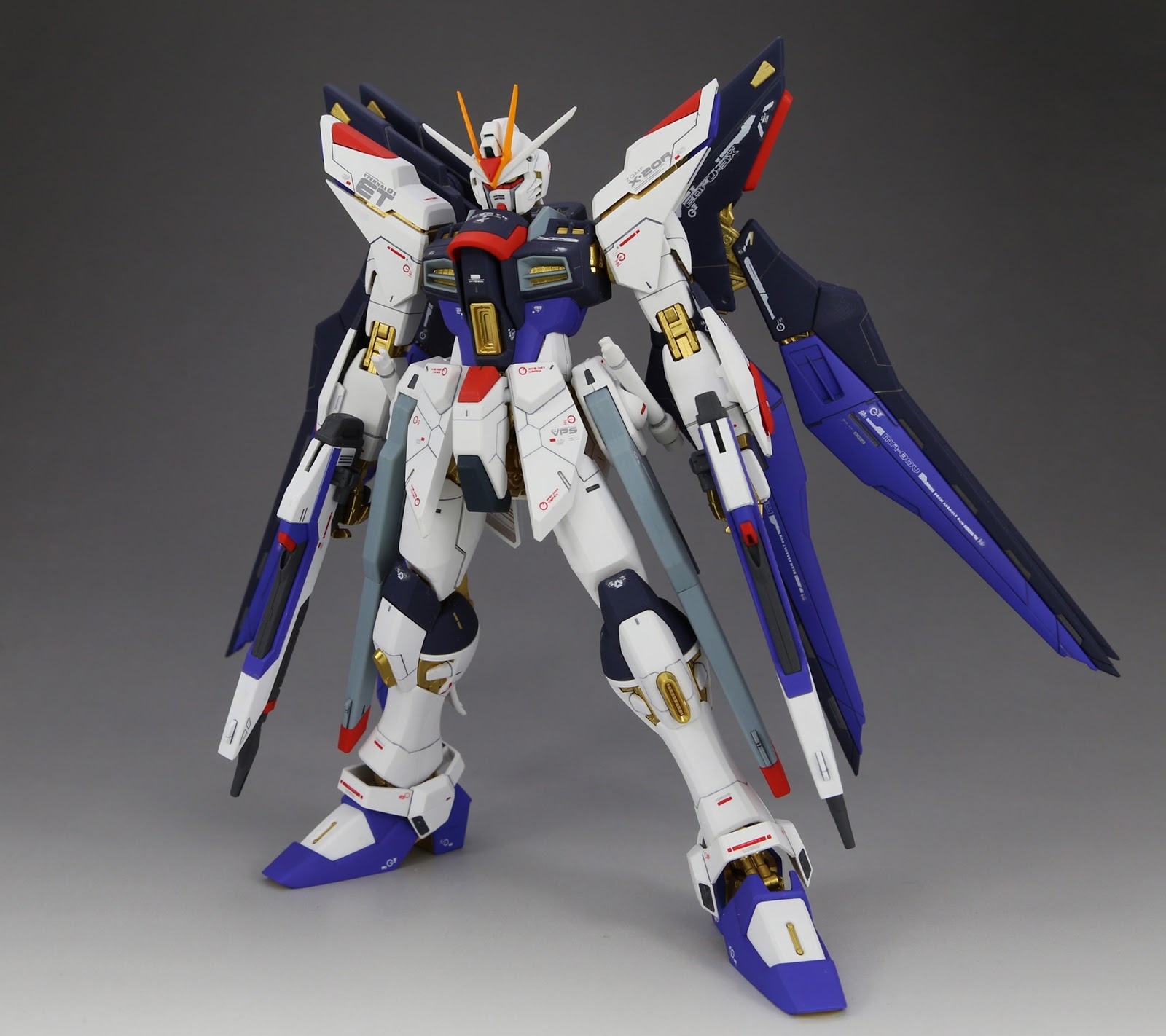 Painted Build : MG STRIKE FREEDOM GUNDAM by 高达传教士