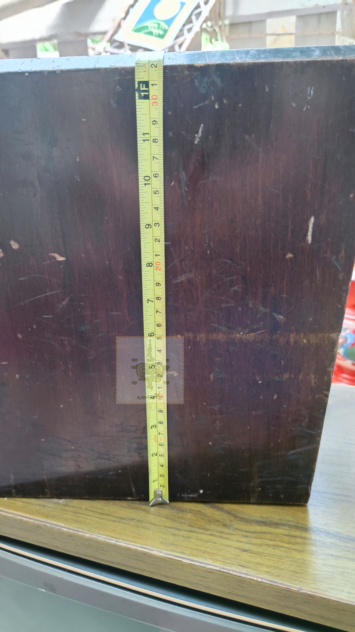 ถังขยะไม้งานโบราณ