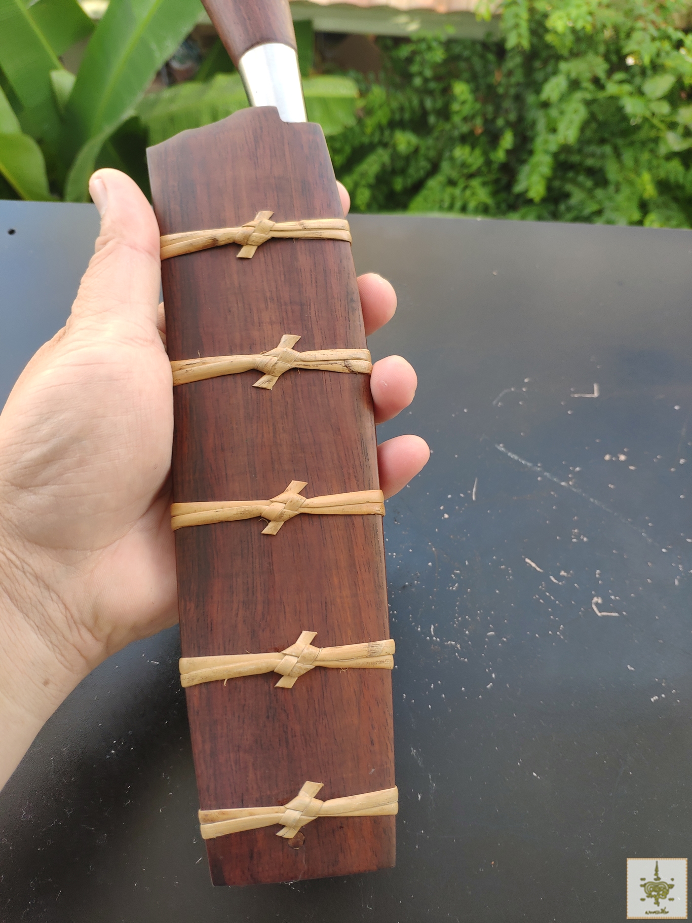 มีดเหน็บ หุบกระทิง