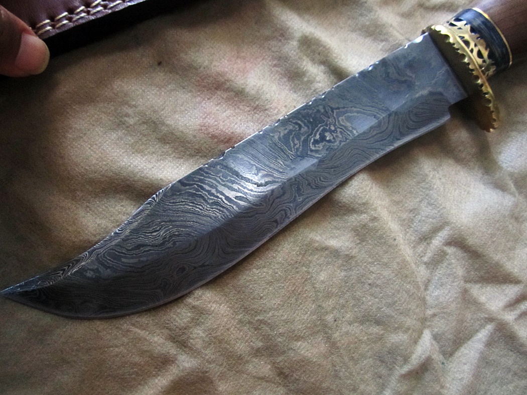 มีดเดินป่าDAMASCUS STEEL Ash damascus steel handmade hunting bowie knife 13" Canada