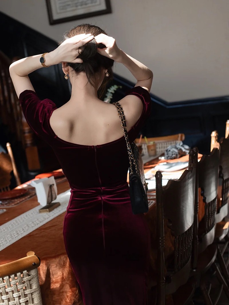 ชุดเดรสออกงานสีแดง เรียบหรู ดูแพง ใส่ไปงานแต่งกลางวัน/กลางคืน ชุดราตรี ชุดไปงานแต่ง ชุดออกงาน