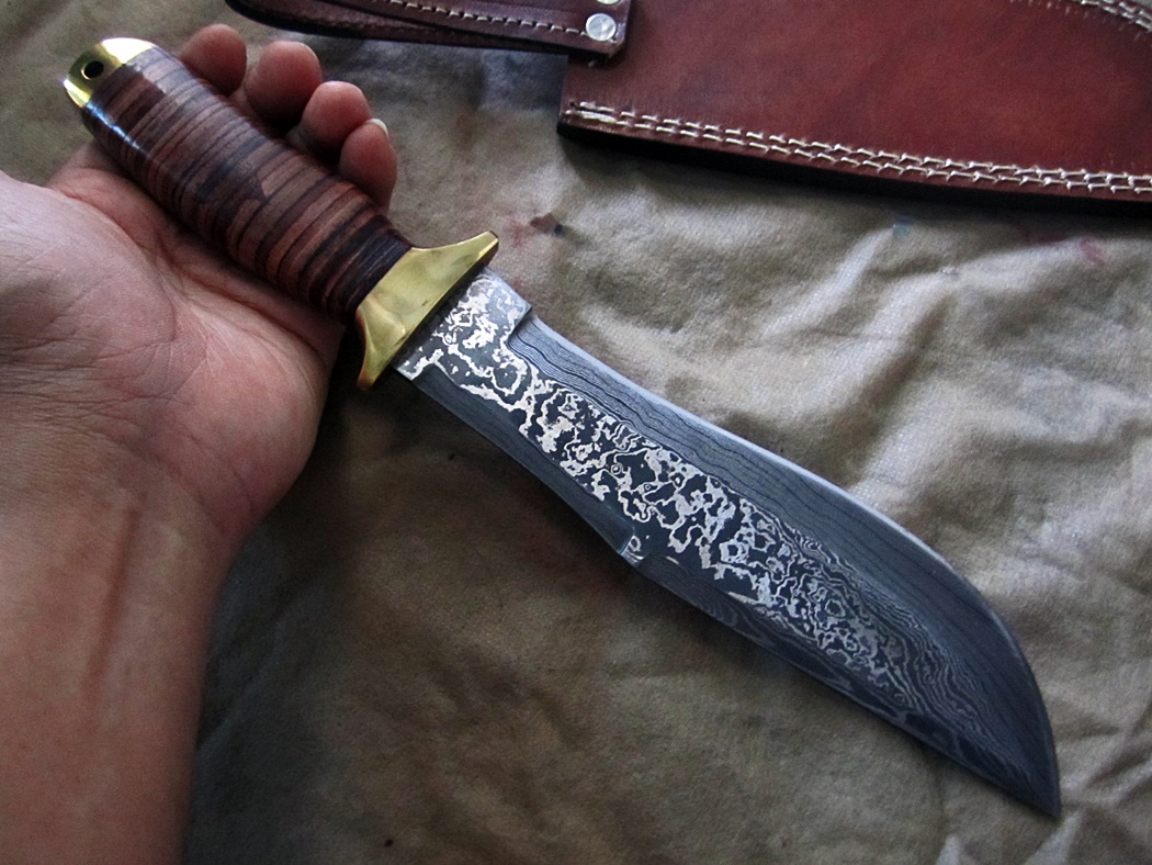 มีดDAMASCUS STEEL Ash damascus steel handmade hunting bowie knife 12.5" Canada