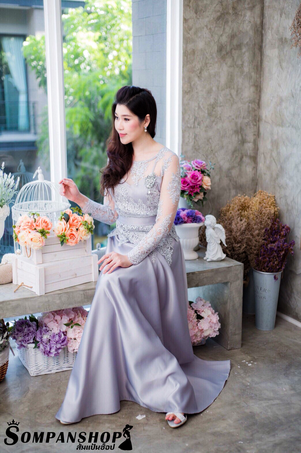 ชุดออกงานราตรียาวสีเทา แขนยาวปักลูกไม้ กระโปรงยาวผ้าไหมอิตาลี เรียบหรูดูแพง ชุดไปงานแต่งผู้ใหญ่ ชุดราตรีผู้ใหญ่