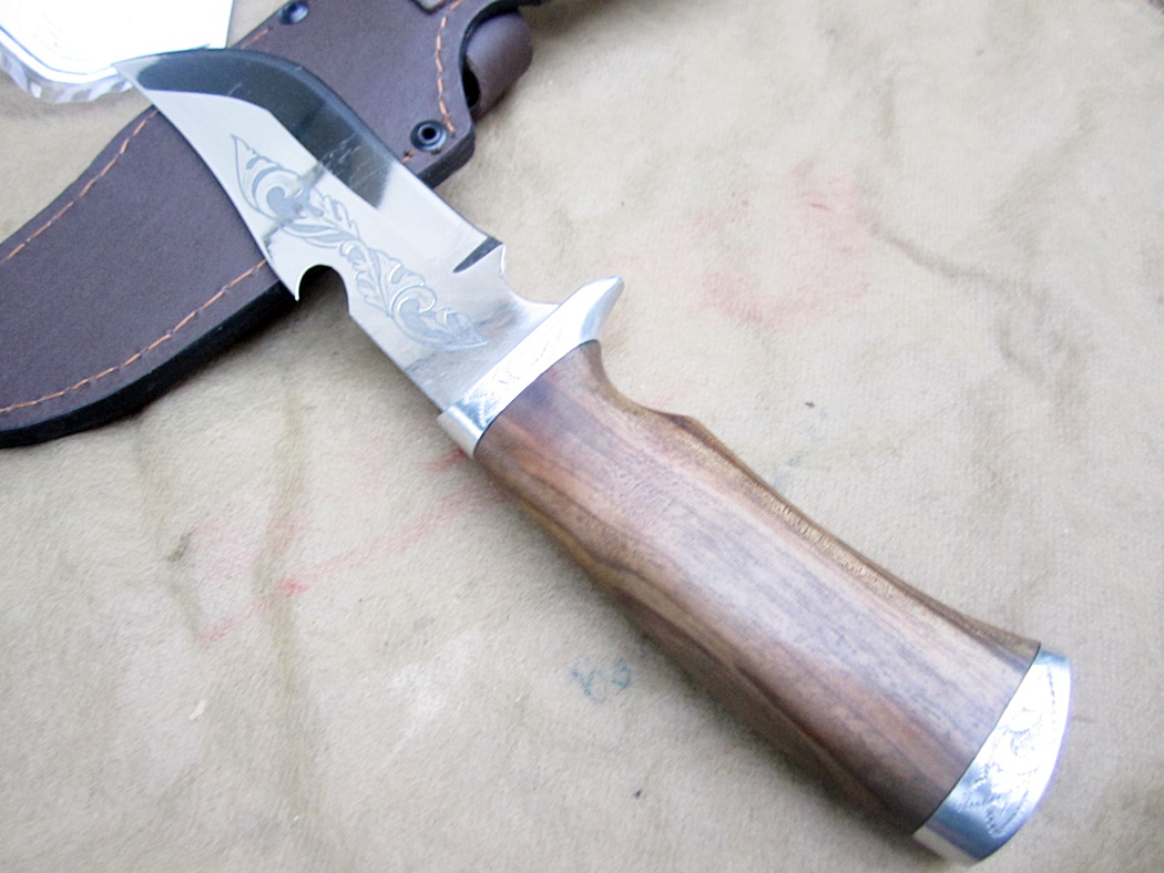 มีดรัสเซีย (R1)