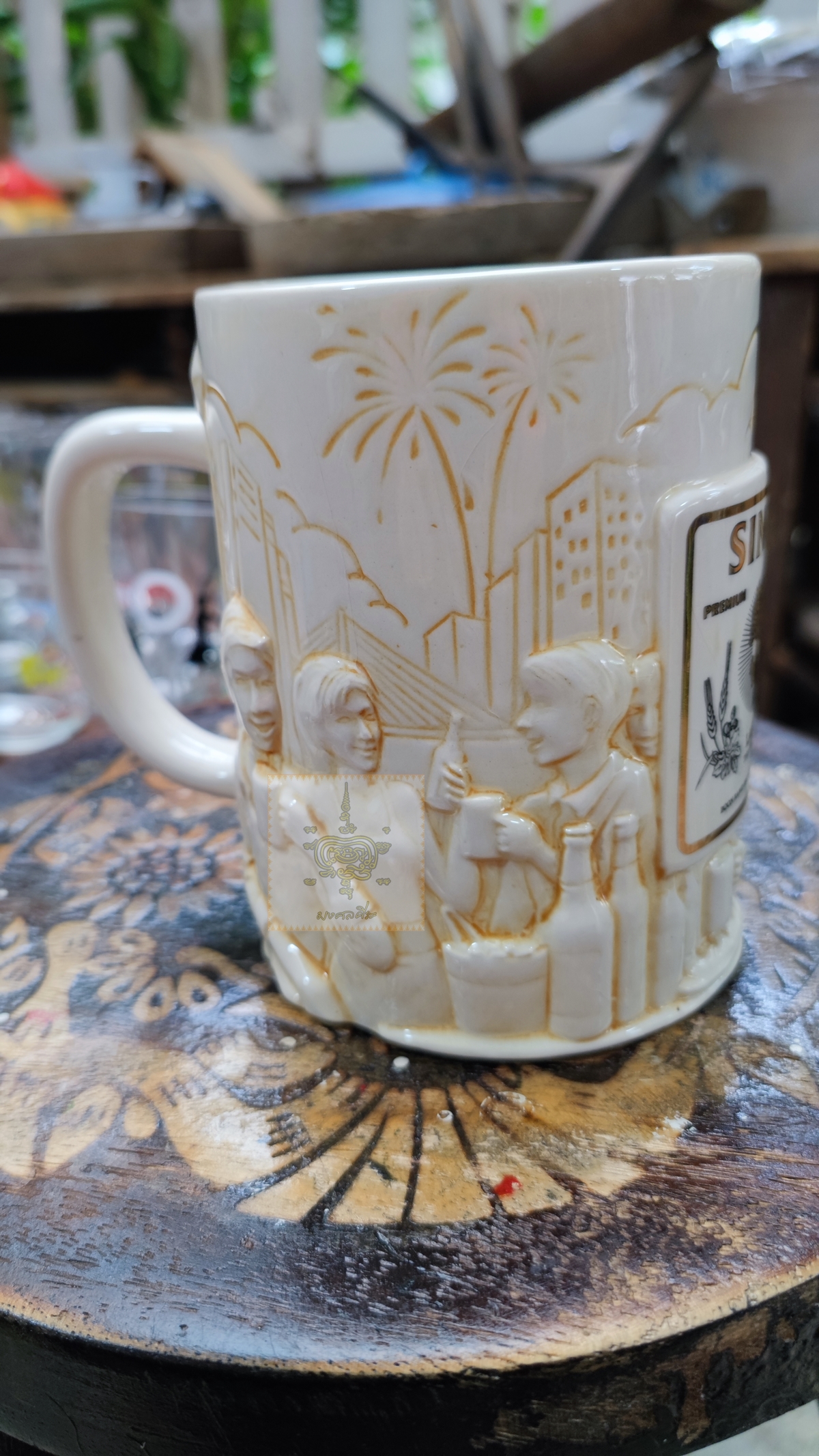 แก้วเบียร์สิงห์