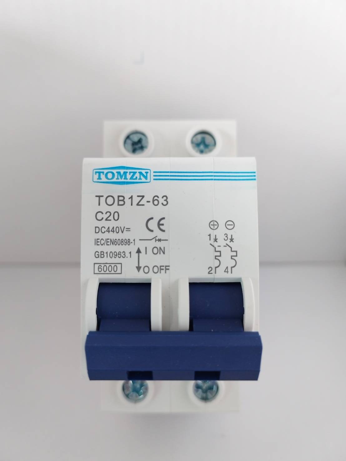 เซอร์กิตเบรกเกอร์ แบรนด์ TOMZN 2P 20A DC 440V