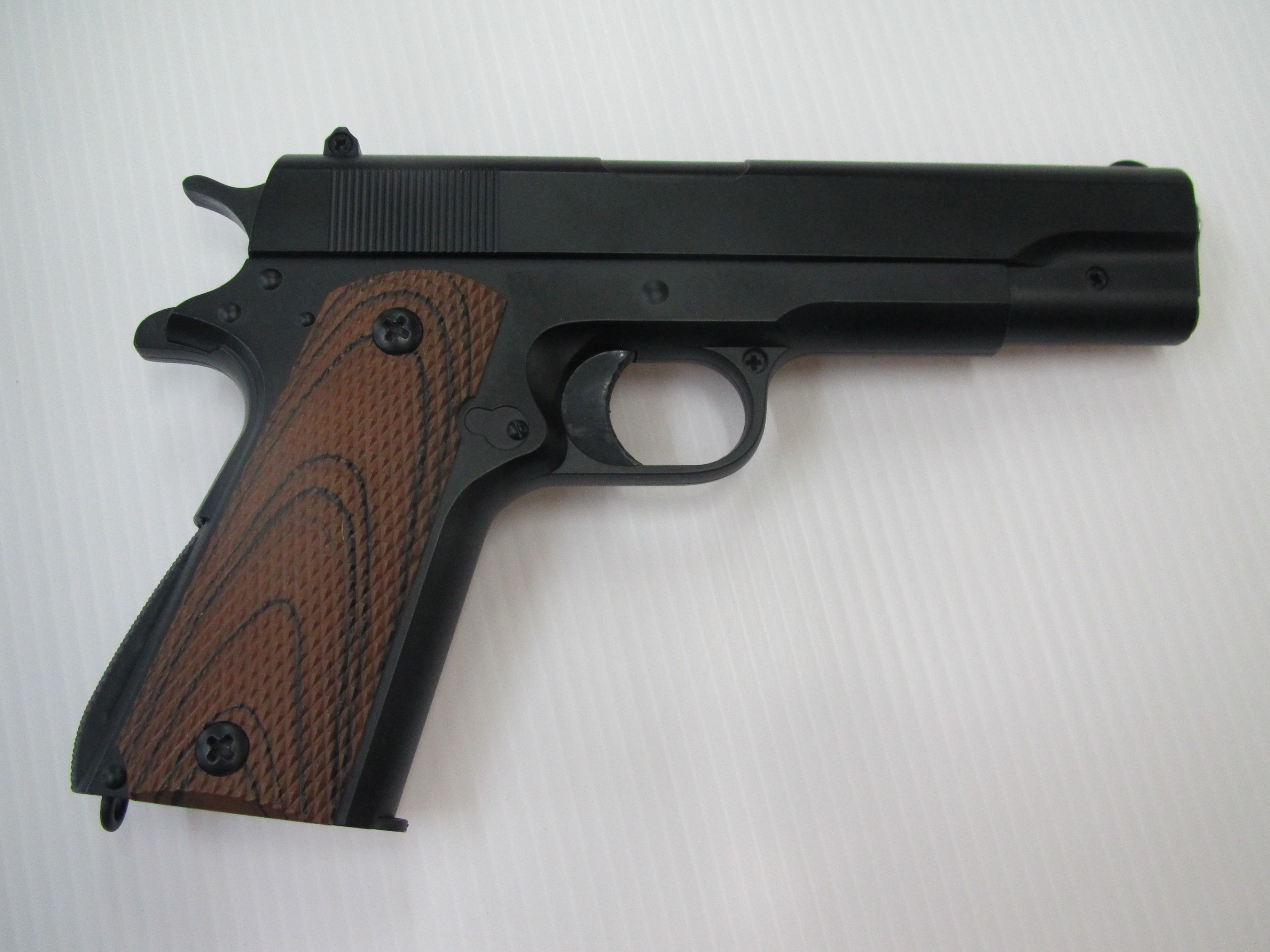 ปืนอัดลม ระบบชักยิงทีละนัด