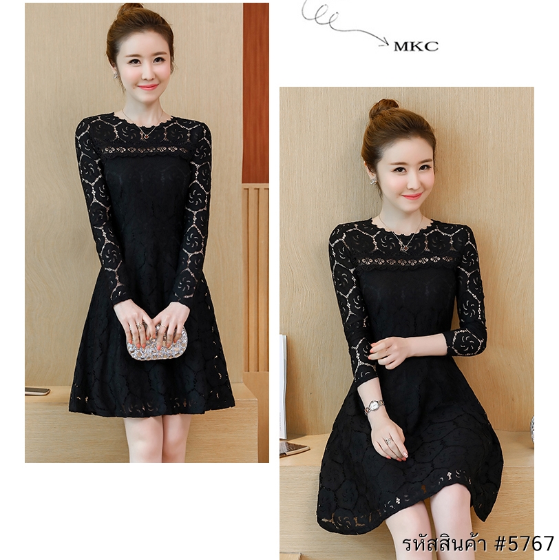 ชุดเดรสสั้นสีดำ แขนยาว กระโปรงทรงบาน ผ้าลูกไม้