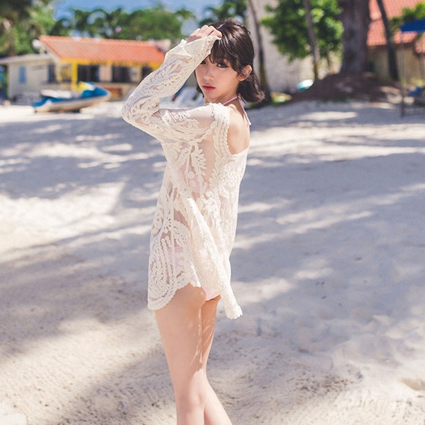 เสื้อคลุมลูกไม้สีครีม ใส่เที่ยวทะเล