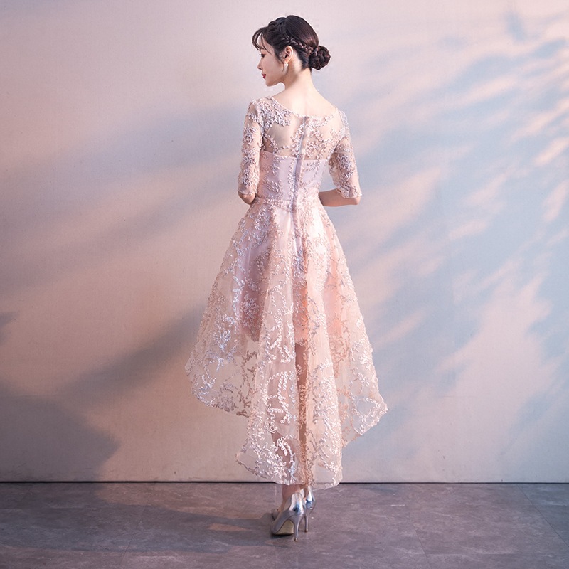 พร้อมส่ง !! ชุดเดรสออกงานสีครีมเบจ ปักลายนูน กระโปรงทรงบานหน้าสั้นหลังยาว แนวเรียบหรู สวย ดูดี ใส่เป็นชุดราตรี ชุดออกงาน ชุดไปงานแต่งงาน กลางวัน กลางคืน