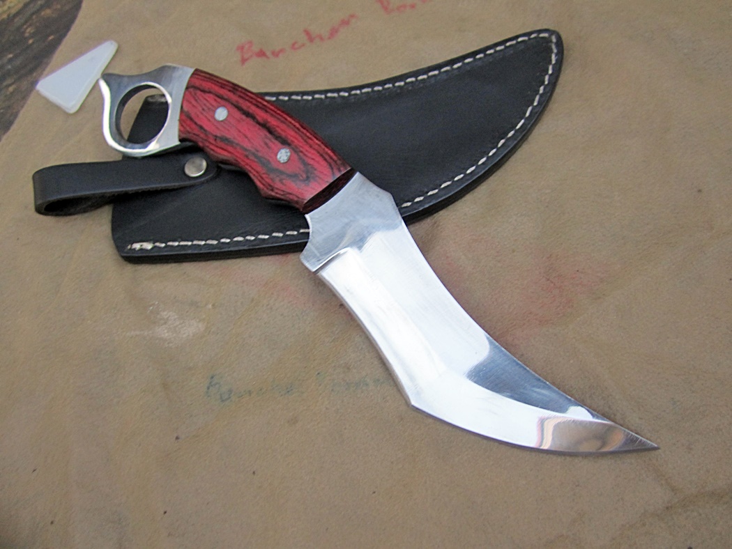 มีดKARAMBIT D2 USA. 175 COLORED WOOD HANDLE