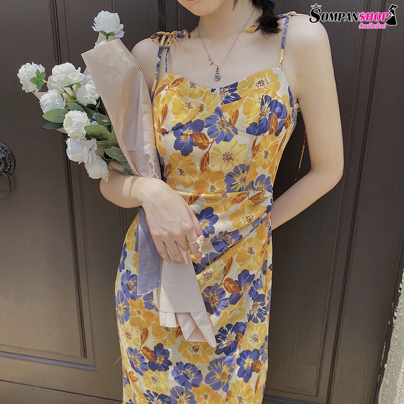 แม็กซี่เดรสยาวลายดอกไม้สีเหลืองม่วง สายเดี่ยว แฟชั่นชุดไปทะเล ชุดเที่ยวทะเล ชุดใส่เดินเล่นถ่ายรูปริมชายหาดสวยๆ