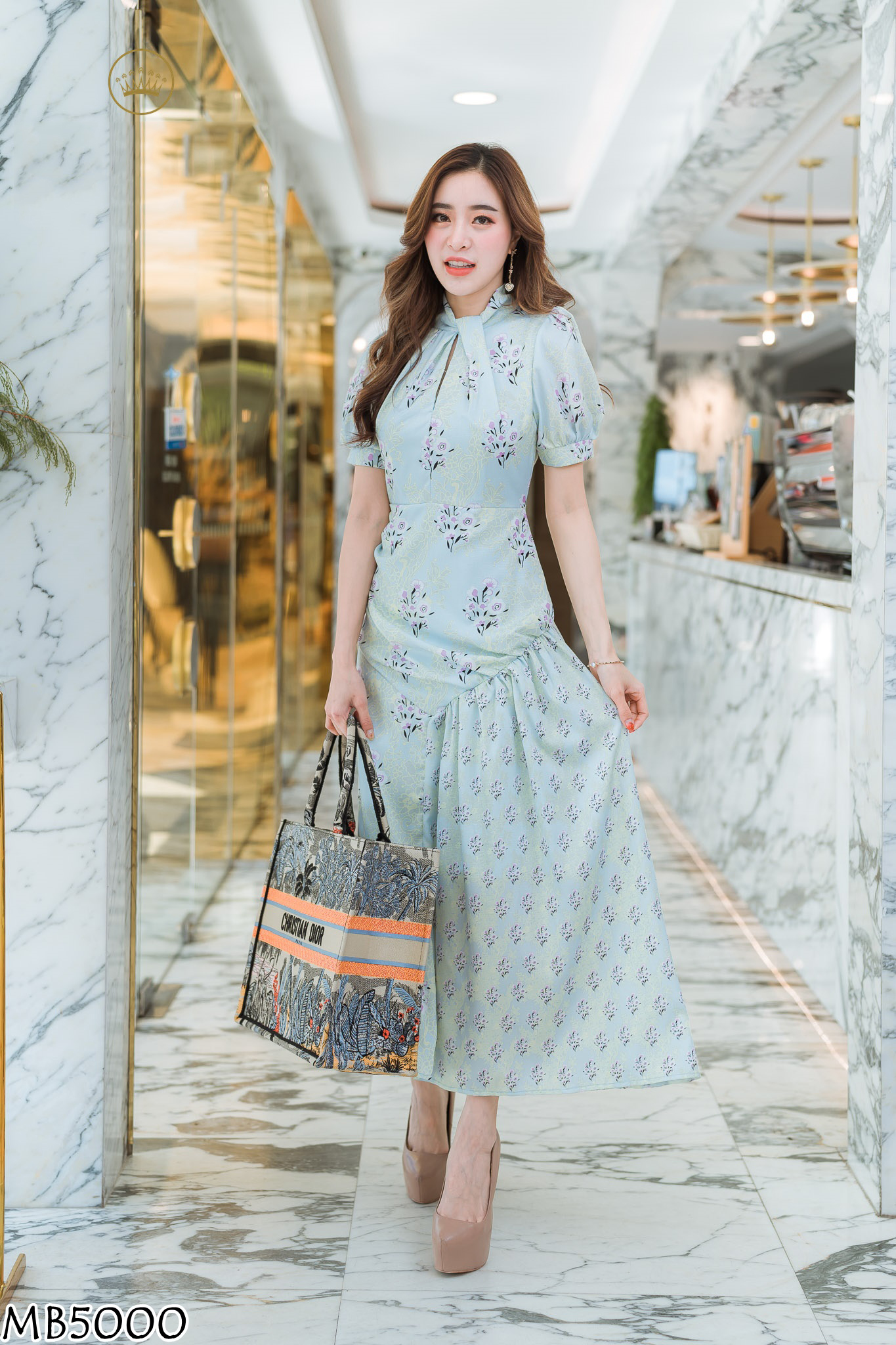 ชุดเดรสยาวลายดอกไม้ สี : ชมพู,ฟ้า