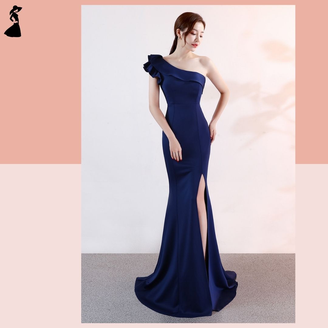 ชุดราตรี ชุดออกงาน ชุดไปงานแต่งงานสีน้ำเงินกรมท่า เดรสยาวไหล่เฉียง แนวเรียบหรู สวยหรู ดูดี
