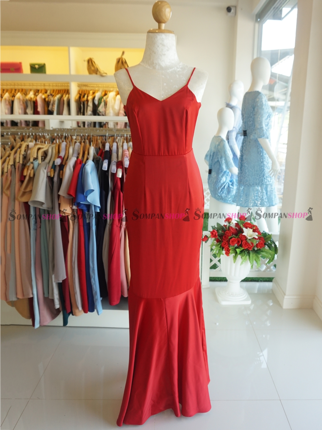 ชุดเดรสออกงานยาวสีแดง สายเดี่ยว กระโปรงทรงหางปลา