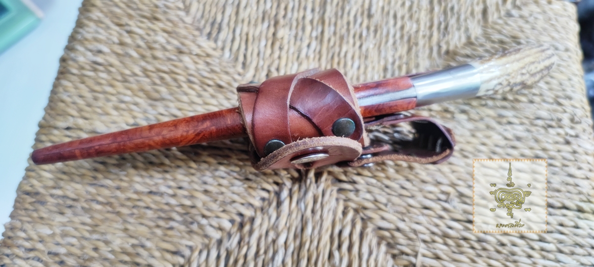 มีดเหน็บ ด้ามเขากวาง ฝักไม้ปุ่ม