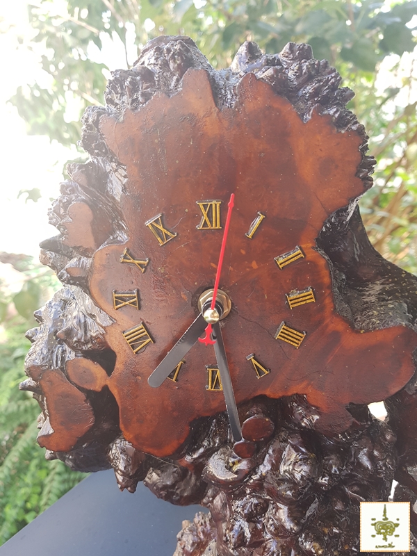 นาฬิกาปุ่มไม้ มะค่า