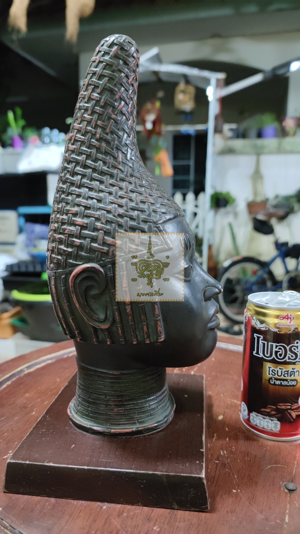 งานศิลปะ จาก benin (Head of Queen Idia)