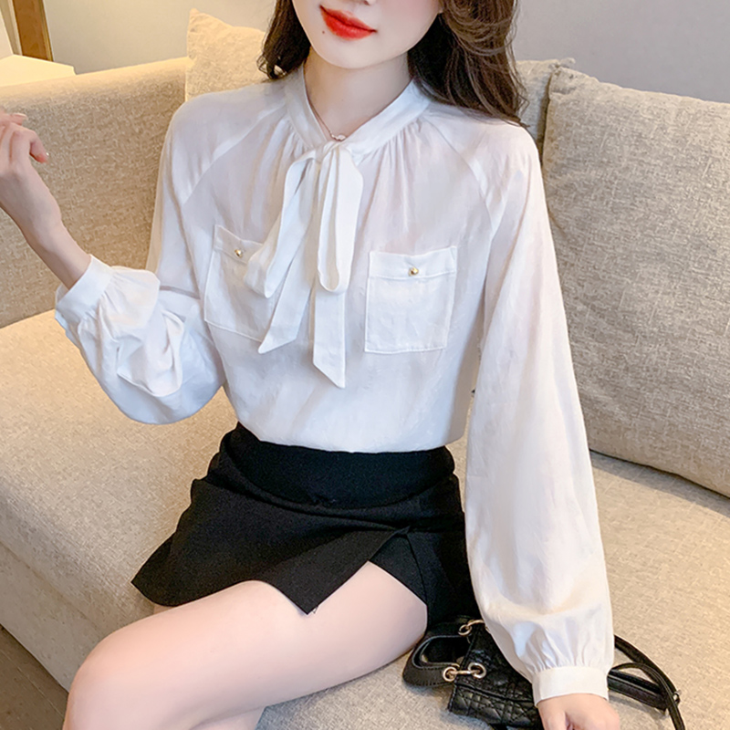 เสื้อเชิ้ตแฟชั่นทำงาน