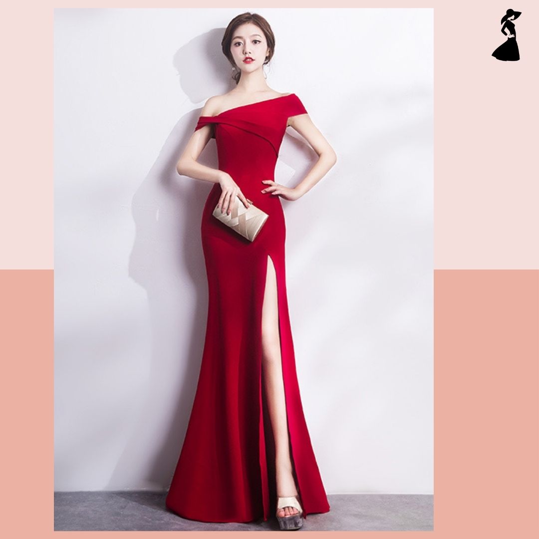 ชุดราตรี ชุดออกงาน ชุดไปงานแต่งงานสีแดง เดรสยาวทรงเปิดไหล่ แนวเรียบหรู สวยหรู ดูดี