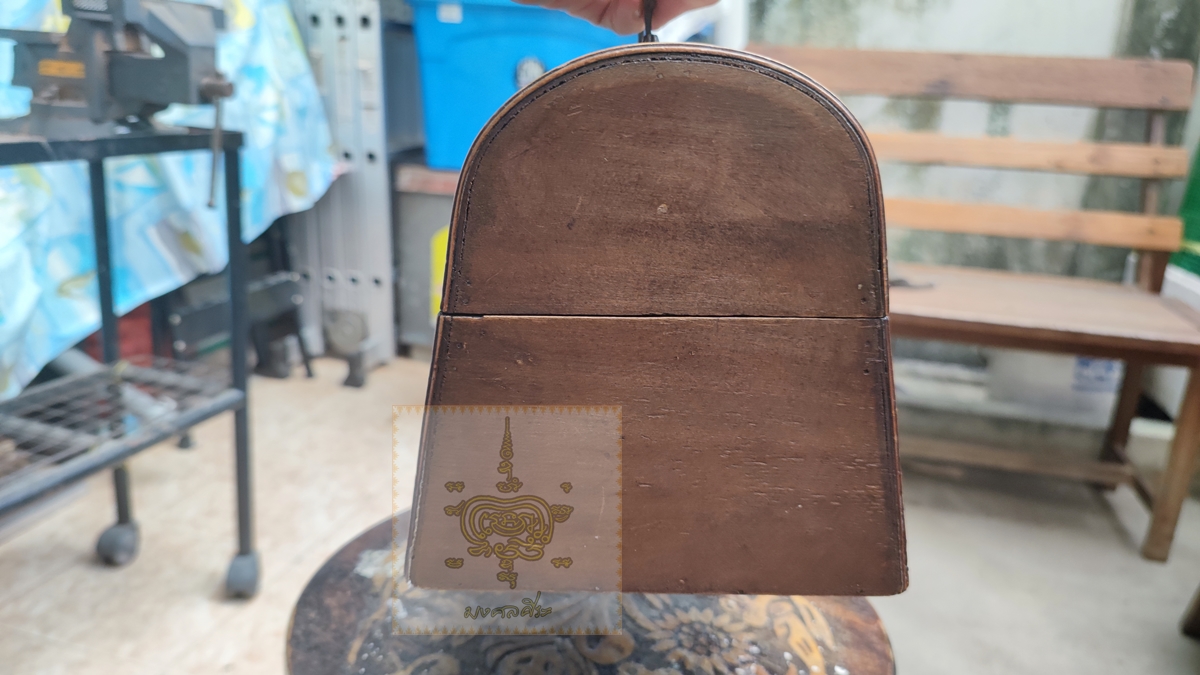 กล่องสลัก