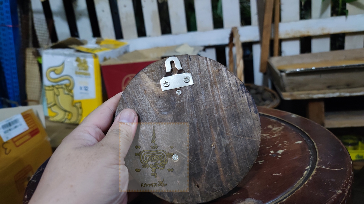 เขาควายเผือก ทำเป็นที่แขวนหมวก