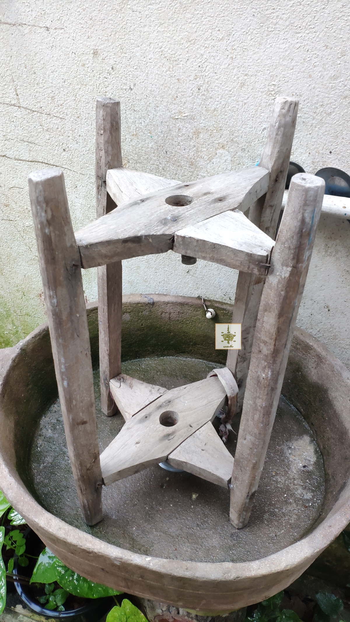 อัก ทอผ้า