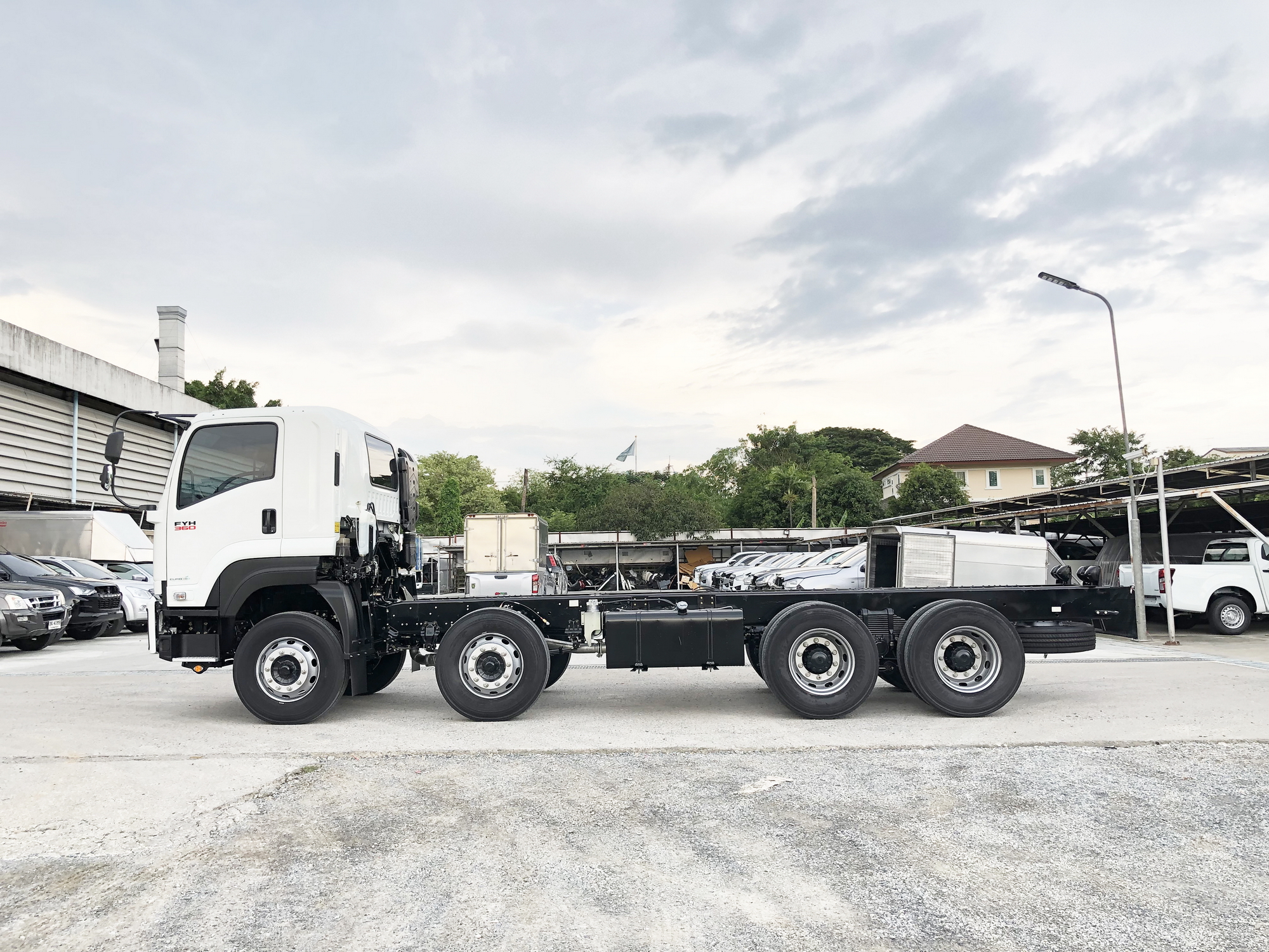 ISUZU FYH Euro 5 Max (ช่วงยาว 7.1 เมตร) หัวแชสซี (Chassis)