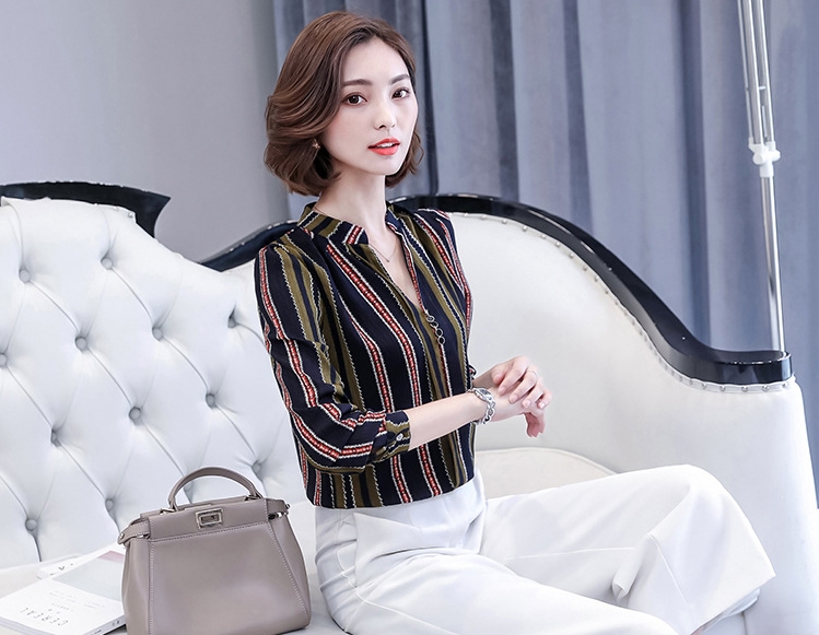 เสื้อเชิ้ตผู้หญิงทำงานสีเขียว ลายทาง แขนยาว